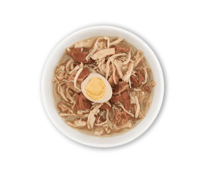 Best cat wet food. Schesir cat whole wet food with quail egg in top.